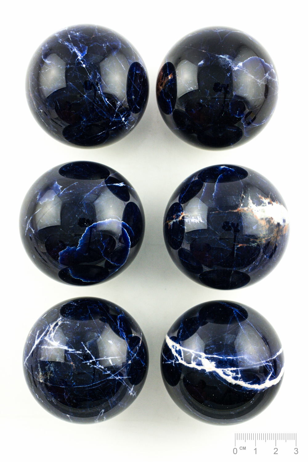 Boule Sodalite