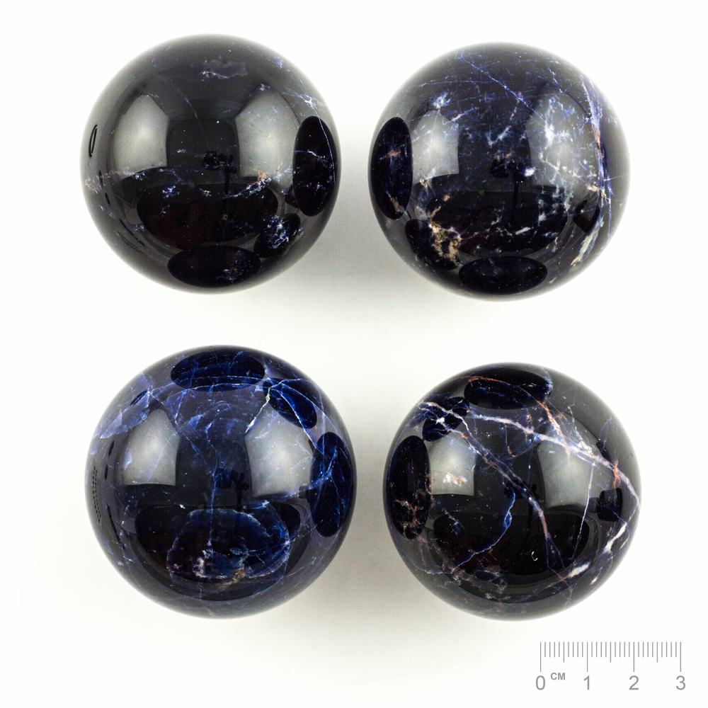 Boule Sodalite