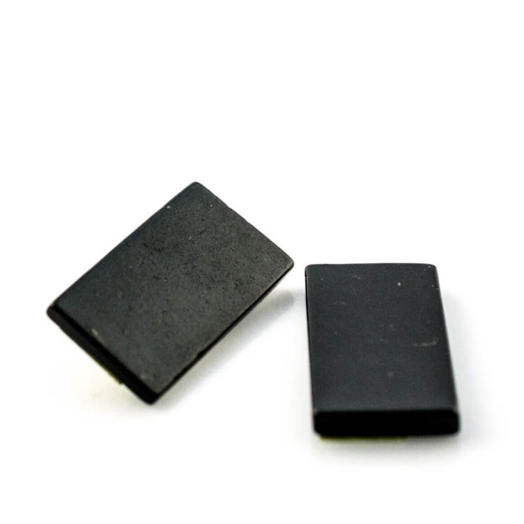 Plaquettaire pour téléphone portable Shungite