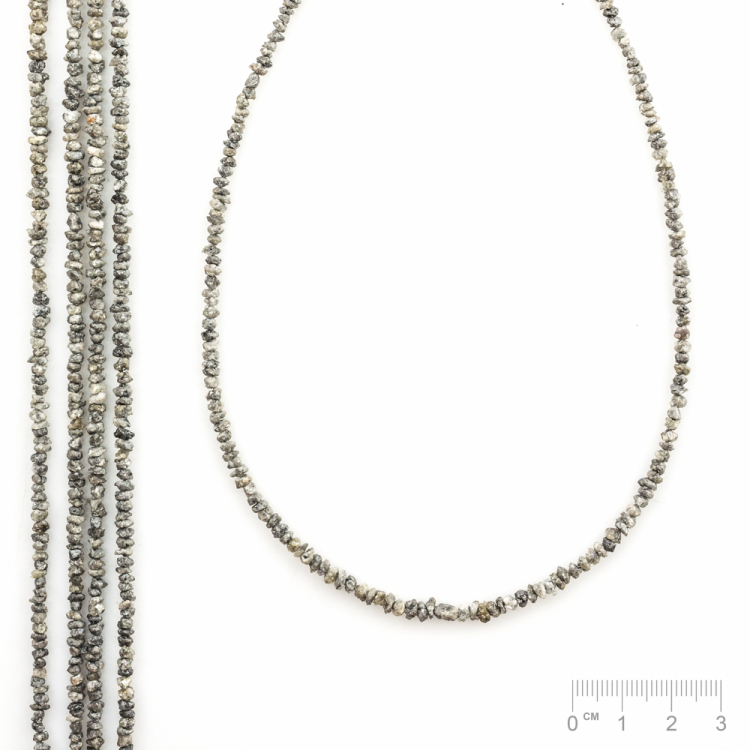 Chaîne Diamant brut gris clair 3-5mm/42-42.5cm,